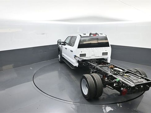 New 2026 Ford F450 XL w/ XL Chrome Package image 25