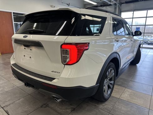 Used 2023 Ford Explorer XLT w/ Equipment Group 202A image 12