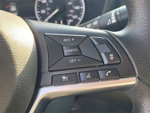 Used 2023 Nissan Sentra SV w/ Trunk Package image 15