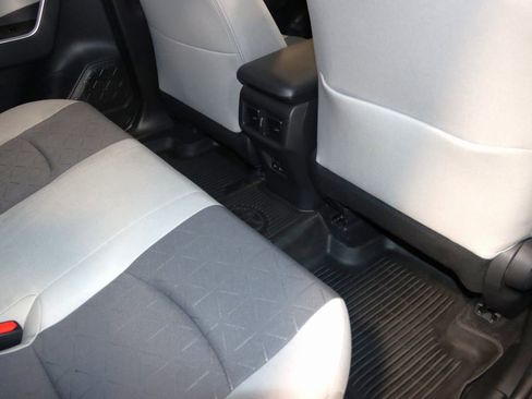 Used 2022 Toyota RAV4 XLE image 64