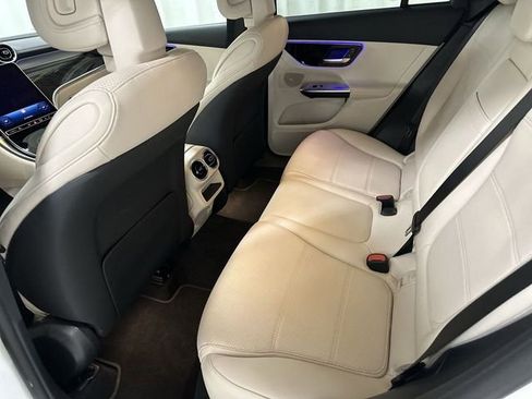 Used 2024 Mercedes-Benz GLC 300 4MATIC image 14