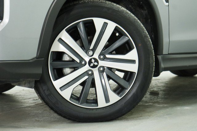 Used 2023 Mitsubishi Outlander Sport SE AWD/4WD image 3
