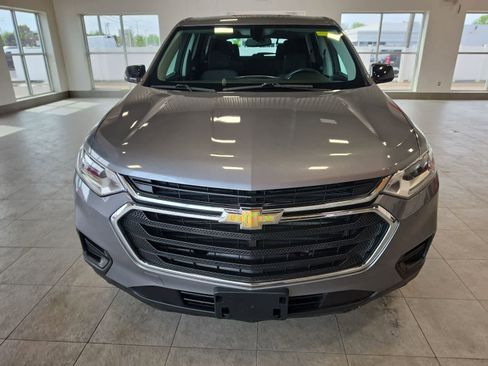 Used 2018 Chevrolet Traverse LS FWD image 3