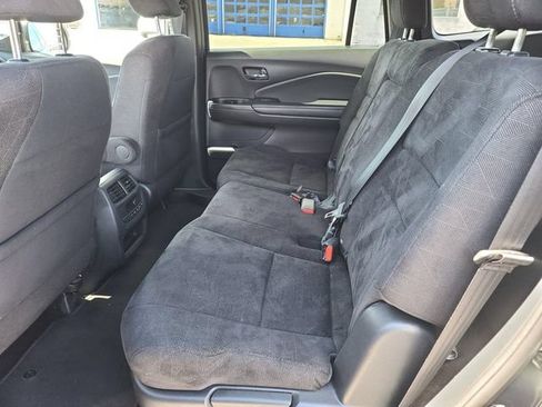 Used 2022 Honda Pilot Sport image 13