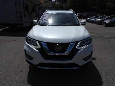Used 2019 Nissan Rogue SL w/ Premium Package AWD/4WD image 5