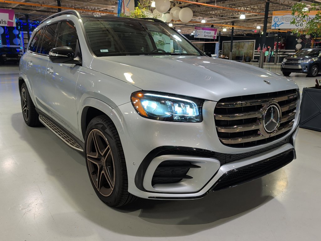 Used 2026 Mercedes-Benz GLS 450 4MATIC image 5
