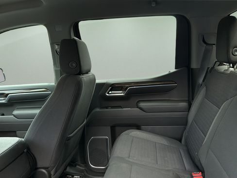 Used 2022 Chevrolet Silverado 1500 LT AWD/4WD image 15