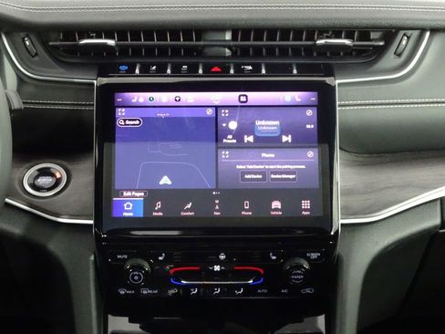 Used 2024 Jeep Grand Cherokee Limited 4xe image 34