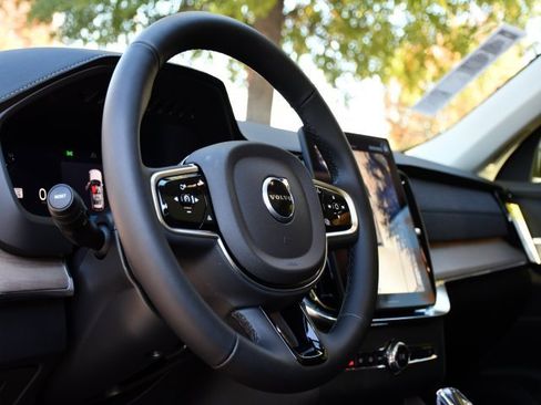 New 2026 Volvo XC90 B6 Plus w/ Protection Package Premier image 11