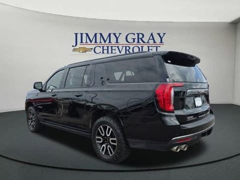 Used 2023 GMC Yukon XL AT4 w/ AT4 Premium Package image 3