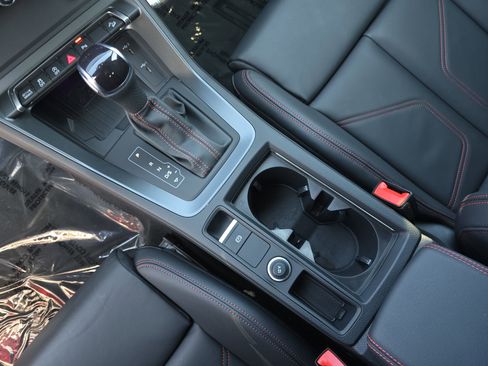 Used 2025 Audi Q3 2.0T Premium Plus w/ Premium Plus Package image 24