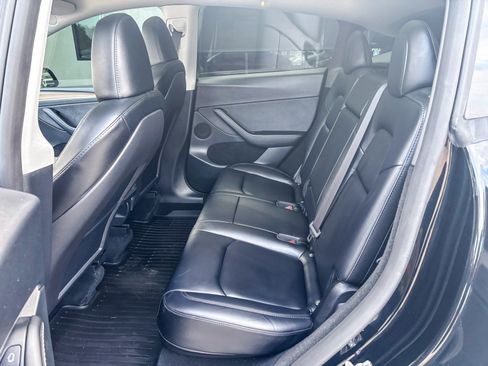 Used 2023 Tesla Model Y Performance image 20