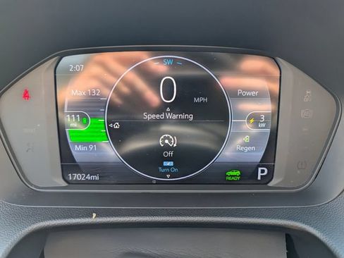 Used 2023 Chevrolet Bolt EUV LT w/ Driver Confidence Package FWD image 22