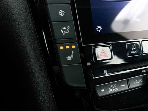 Used 2021 INFINITI QX50 Luxe w/ Appearance Package image 29