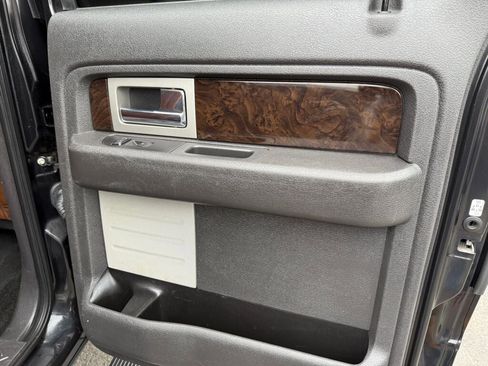 Used 2014 Ford F150 Platinum image 26