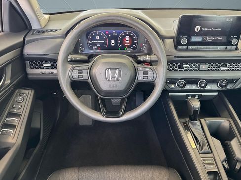 Certified 2025 Honda Accord SE image 28