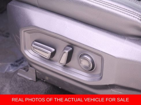 Used 2023 Toyota Tundra Limited w/ Power Package AWD/4WD image 15