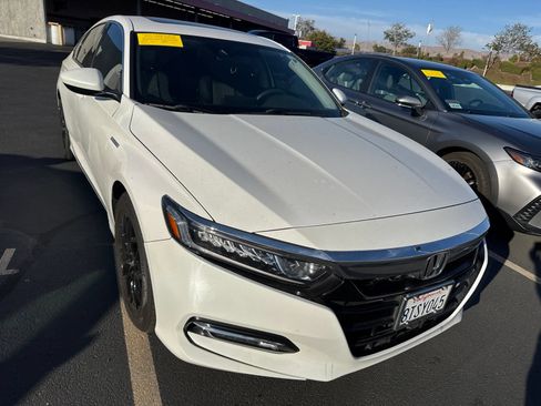 Used 2020 Honda Accord EX image 1