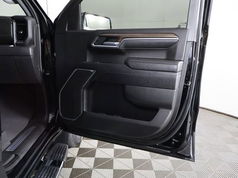 Used 2023 Chevrolet Silverado 1500 LT AWD/4WD image 21