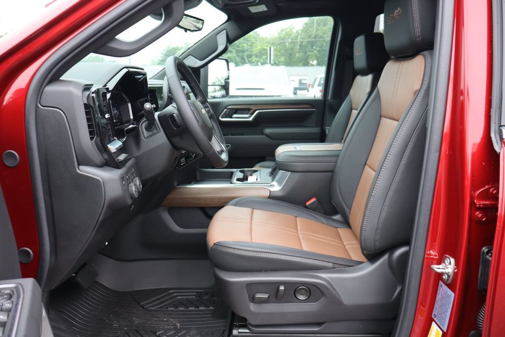 New 2026 Chevrolet Silverado 2500 High Country w/ Technology Package AWD/4WD image 5