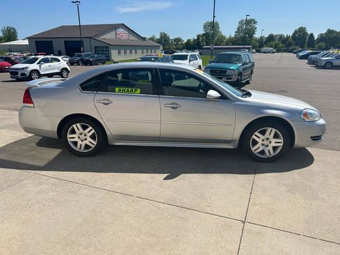 Used 2013 Chevrolet Impala LT w/ LT Sunroof Package FWD image 4