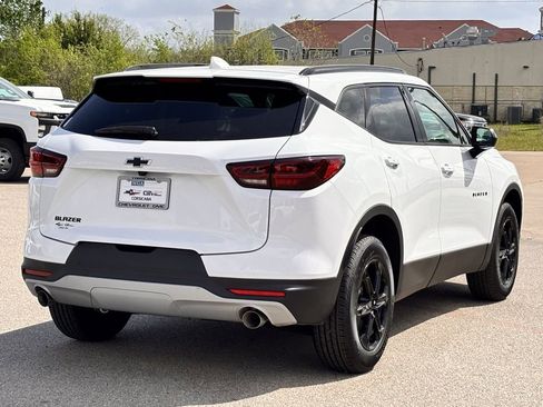 New 2026 Chevrolet Blazer LT w/ Convenience Package FWD image 4