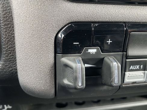 Used 2024 RAM 3500 Tradesman w/ Chrome Appearance Group image 19