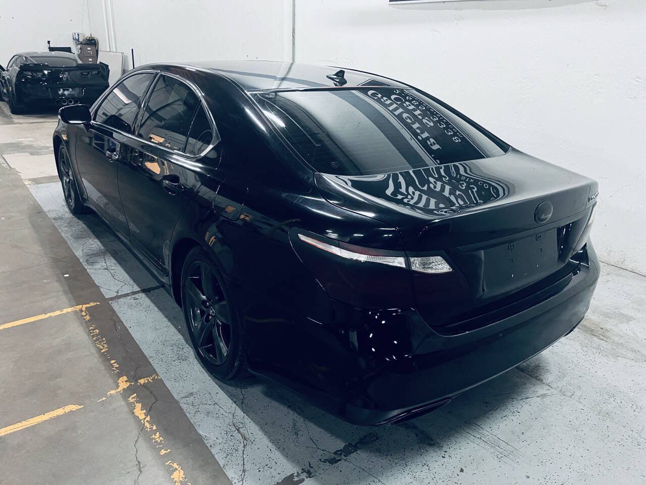 Used 2012 Lexus LS 460 w/ Comfort Pkg RWD image 4