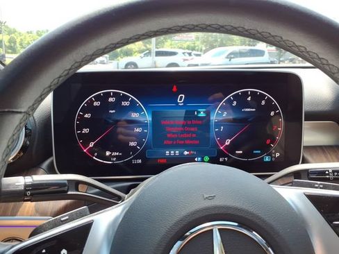 Used 2025 Mercedes-Benz C 300 Sedan image 12