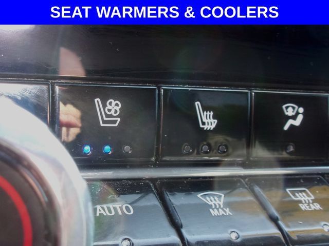 Used 2024 Chevrolet Colorado ZR2 w/ ZR2 Convenience Package III AWD/4WD image 9