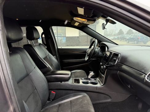 Used 2021 Jeep Grand Cherokee Laredo X image 26