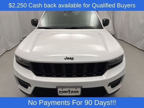 New 2025 Jeep Grand Cherokee Altitude AWD/4WD image 7