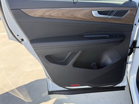 New 2026 Volkswagen Atlas SE image 22