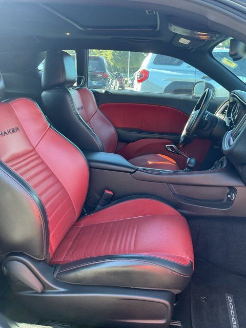 Used 2016 Dodge Challenger R/T Scat Pack RWD image 15