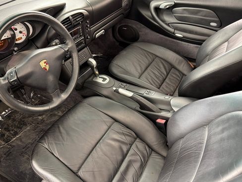 Used 2004 Porsche 911 Carrera RWD image 9