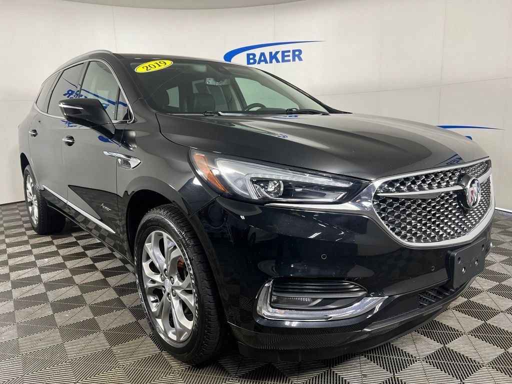 Used 2019 Buick Enclave Avenir w/ Avenir Technology Package AWD/4WD image 8