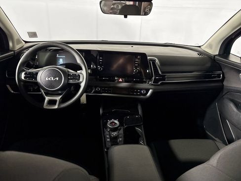 Certified 2025 Kia Sportage LX AWD/4WD image 13