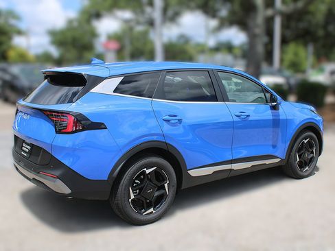 New 2026 Kia Sportage EX FWD image 6