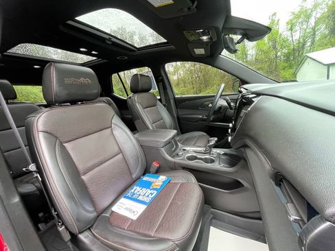 Used 2023 Chevrolet Traverse High Country w/ LPO, Floor Liner Package AWD/4WD image 13