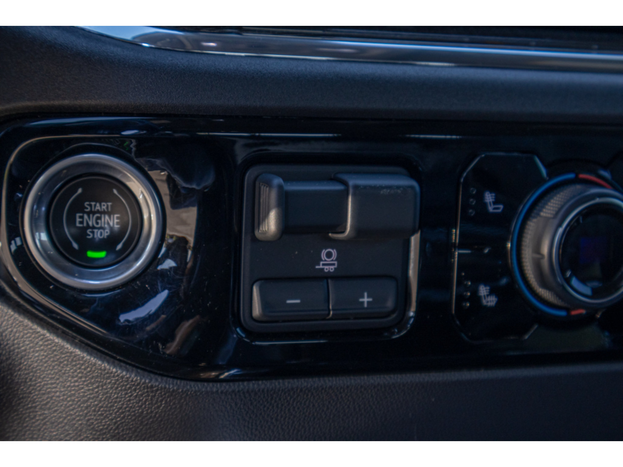 Used 2024 Chevrolet Silverado 1500 RST w/ Convenience Package II AWD/4WD image 24