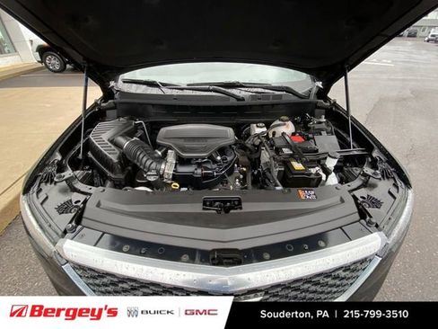 Used 2025 Cadillac XT6 Premium Luxury image 32