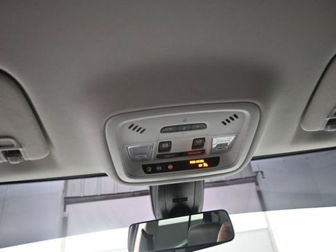 Used 2021 Chevrolet Traverse Premier w/ Redline Edition image 12