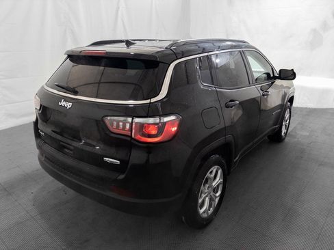 Used 2024 Jeep Compass Latitude image 7