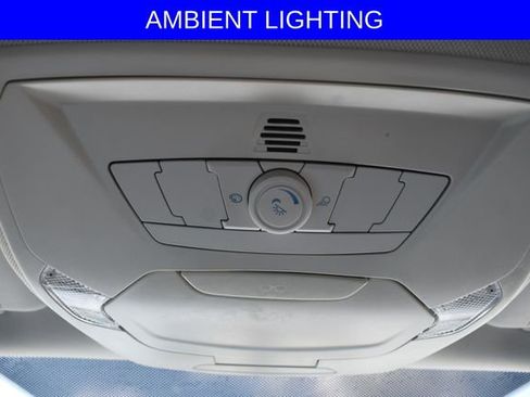 Used 2016 Ford Focus SE w/ Equipment Group 201A FWD image 6