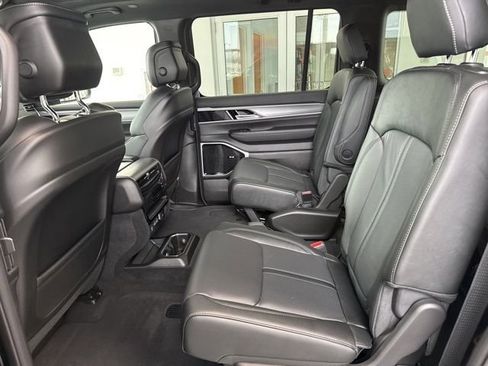 New 2026 Jeep Grand Wagoneer Limited image 20