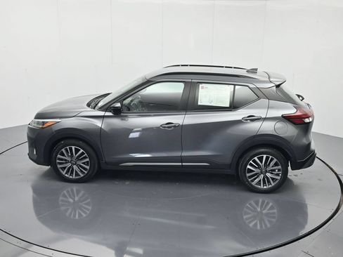 Certified 2024 Nissan Kicks SR FWD image 35