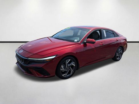 Used 2024 Hyundai Elantra Limited FWD image 8