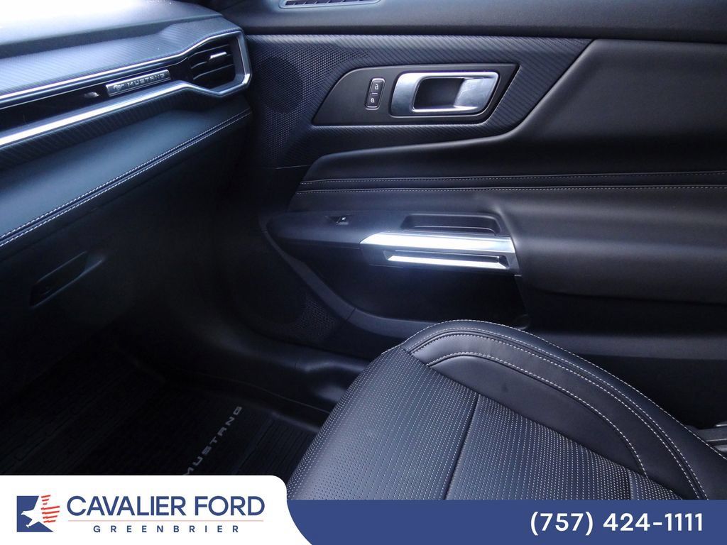 Used 2024 Ford Mustang GT Premium RWD image 35