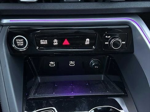 New 2025 Audi Q5 Premium image 27