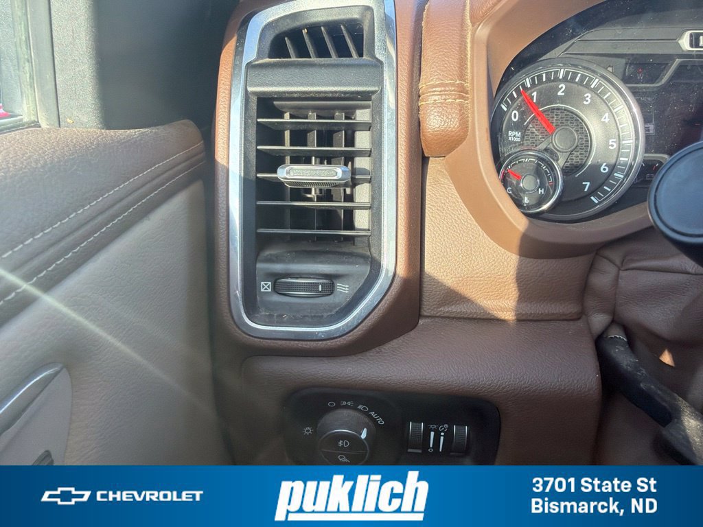 Used 2019 RAM 1500 Laramie AWD/4WD image 10